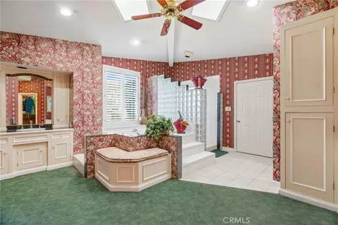 Bath - 33540 Highway 58, Buttonwillow, CA 93206 photo 4 of 8