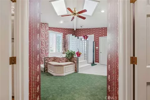 Bath - 33540 Highway 58, Buttonwillow, CA 93206 photo 3 of 8