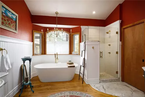 Bath - 42388 Switzerland Dr, Big Bear Lake, CA 92315 photo 1 of 7