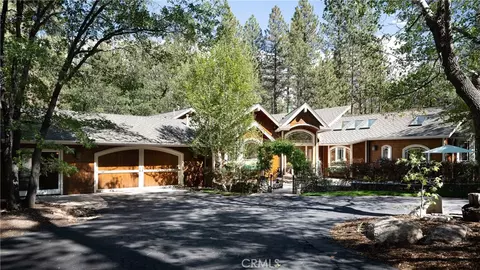 Exterior - 42388 Switzerland Dr, Big Bear Lake, CA 92315 photo 5 of 43