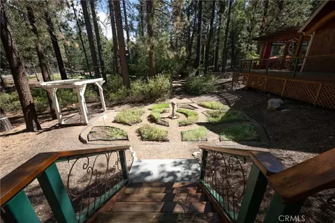 Exterior - 42388 Switzerland Dr, Big Bear Lake, CA 92315 photo 35 of 43
