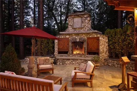 Exterior - 42388 Switzerland Dr, Big Bear Lake, CA 92315 photo 6 of 43