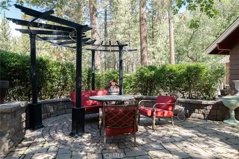 Exterior - 42388 Switzerland Dr, Big Bear Lake, CA 92315 photo 31 of 43