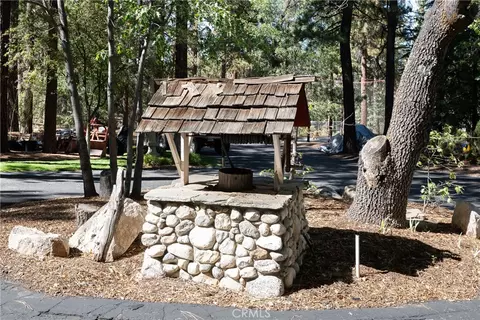 Exterior - 42388 Switzerland Dr, Big Bear Lake, CA 92315 photo 41 of 43