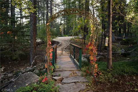 Exterior - 42388 Switzerland Dr, Big Bear Lake, CA 92315 photo 10 of 43