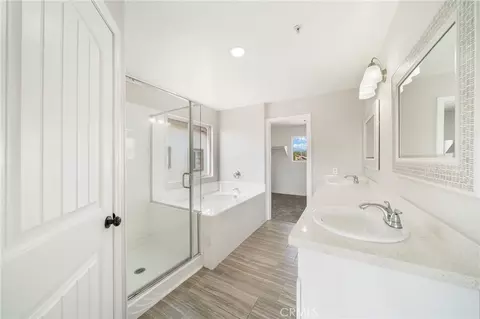Bath - 7375 Mcclellan Ct, Fontana, CA 92336 photo 1 of 3