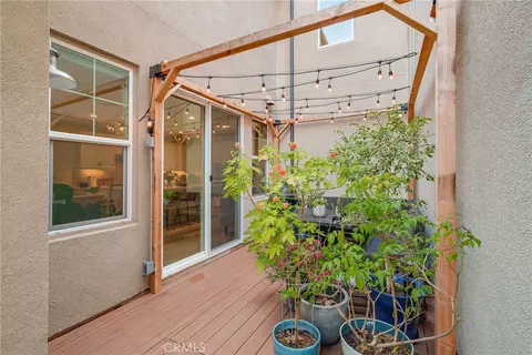 Exterior - 127 Stage, Irvine, CA 92618 photo 4 of 5
