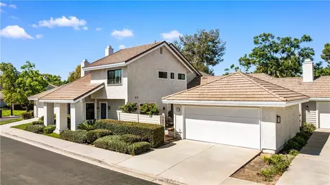 Exterior - 471 E Yale, Irvine, CA 92614 photo 3 of 9