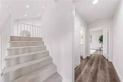 Entry Way - 471 E Yale, Irvine, CA 92614 photo 2 of 3