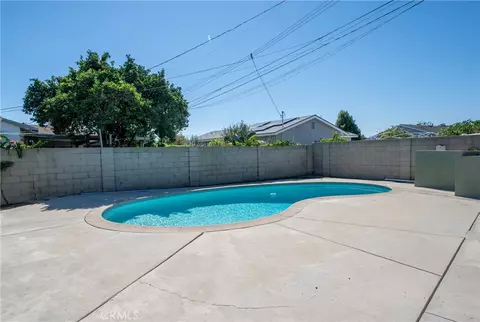 Exterior - 14621 Davis St, Westminster, CA 92683 photo 5 of 6