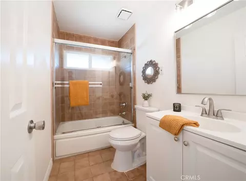 Bath - 14621 Davis St, Westminster, CA 92683 photo 1 of 7