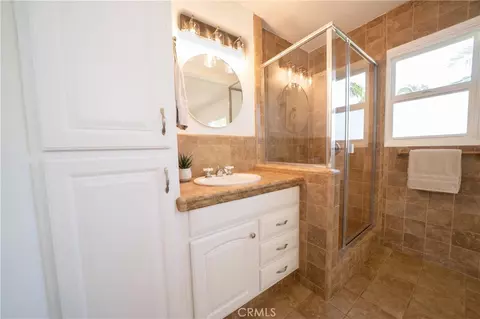 Bath - 14621 Davis St, Westminster, CA 92683 photo 7 of 7