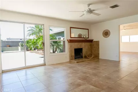 Living - 14621 Davis St, Westminster, CA 92683 photo 2 of 4
