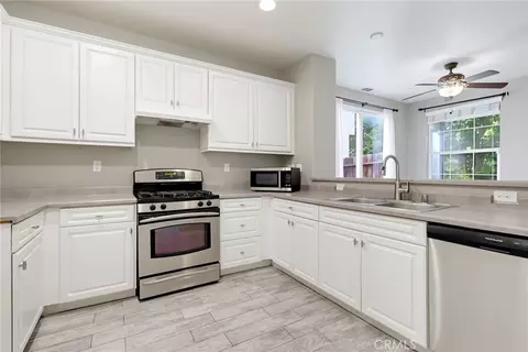 Kitchen - 11216 Collin, Riverside, CA 92505 photo 2 of 4