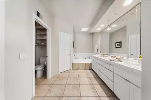 Bath - 44020 Sheldon Ct, Temecula, CA 92592 photo 3 of 5