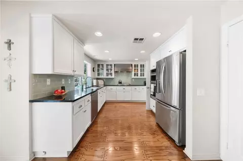 Kitchen - 44020 Sheldon Ct, Temecula, CA 92592 photo 5 of 5