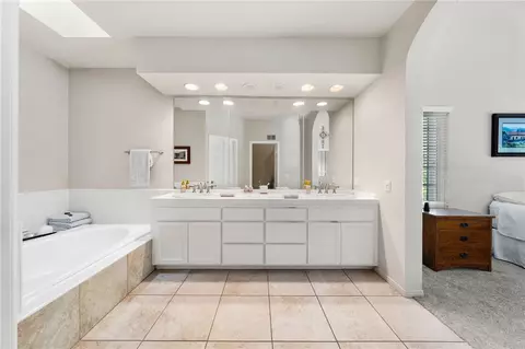 Bath - 44020 Sheldon Ct, Temecula, CA 92592 photo 5 of 5