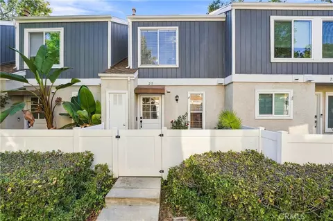 25 Bentwood Ln, Aliso Viejo, CA 92656