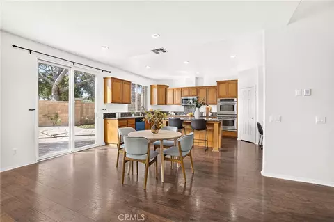 Dining - 33629 Pebble Brook Cir, Temecula, CA 92592 photo 4 of 4