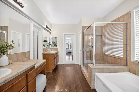 Bath - 33629 Pebble Brook Cir, Temecula, CA 92592 photo 1 of 2