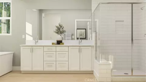 Bath - 621 Guy Turner Dr, Camarillo, CA 93010 photo 2 of 3