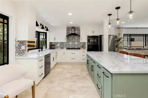 21052 Amberwick Ln, Huntington Beach, CA 92646