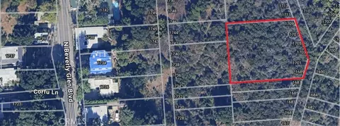 1689 N Wild Rose Ln, Los Angeles, CA 90077