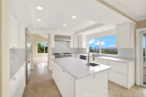 Kitchen - 3313 Cabo Ct, Carlsbad, CA 92009 photo 1 of 4