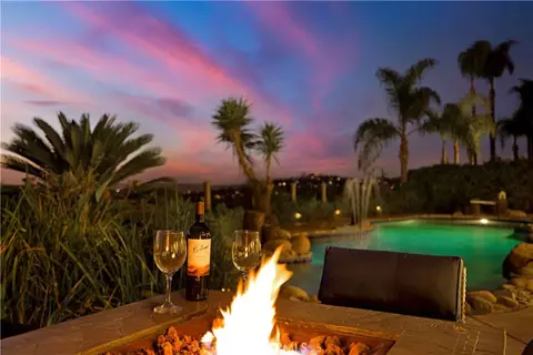Exterior - 3313 Cabo Ct, Carlsbad, CA 92009 photo 4 of 6
