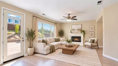 Living - 29535 Hyperion, Murrieta, CA 92563 photo 4 of 10