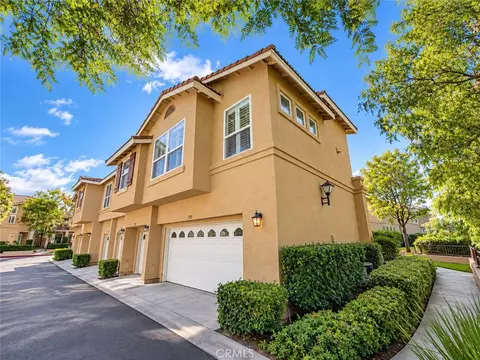 7723 E Portofino Ave, Anaheim, CA 92808