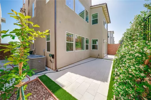 Exterior - 438 Sycamore, Montebello, CA 90640 photo 4 of 15