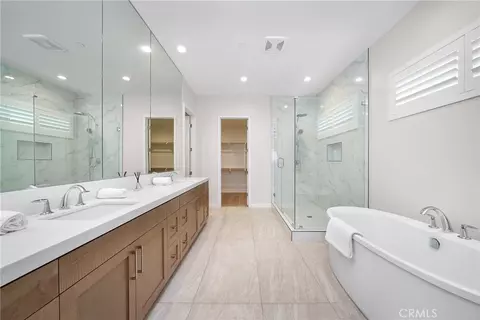 Bath - 438 Sycamore, Montebello, CA 90640 photo 2 of 4