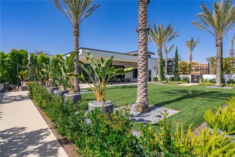 Exterior - 438 Sycamore, Montebello, CA 90640 photo 9 of 15