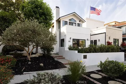 207 21st, Huntington Beach, CA 92648