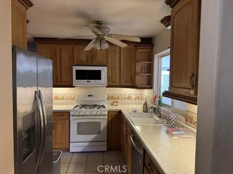 Kitchen - 725 Parkbrook, Spring Valley, CA 91977 photo 1 of 1