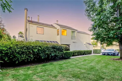 Exterior - 5744 E Creekside #21, Orange, CA 92869 photo 2 of 11