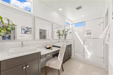 Bath - 129 Terrapin, Irvine, CA 92618 photo 4 of 6