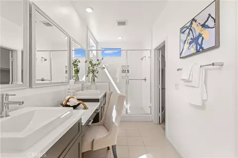 Bath - 129 Terrapin, Irvine, CA 92618 photo 3 of 6