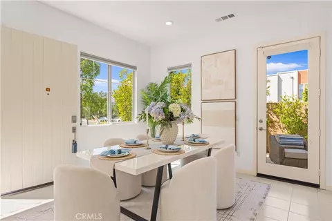 Dining - 129 Terrapin, Irvine, CA 92618 photo 2 of 3