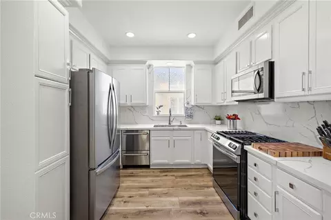 Kitchen - 80 Hinterland, Ladera Ranch, CA 92694 photo 1 of 3