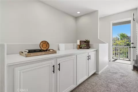 Entry Way - 8 Sutherland Dr, Ladera Ranch, CA 92694 photo 4 of 6