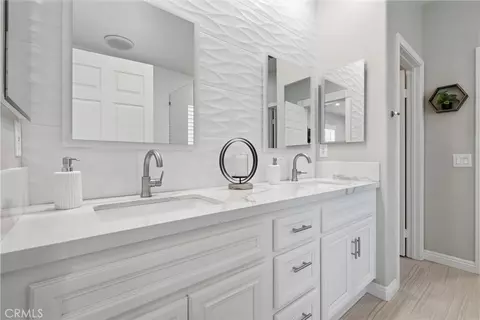 Bath - 8 Sutherland Dr, Ladera Ranch, CA 92694 photo 1 of 6