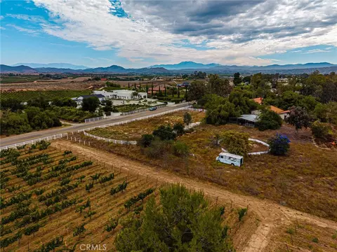33545 Madera De Playa, Temecula, CA 92592 photo 3