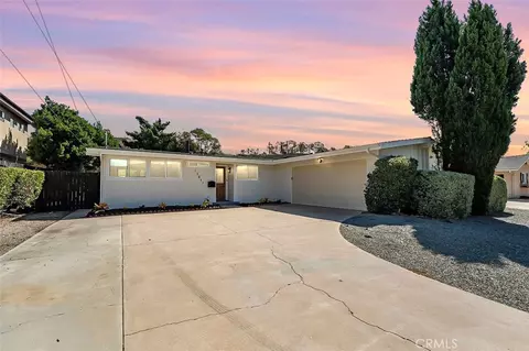 13817 Tobiasson Rd, Poway, CA 92064