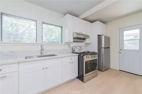Kitchen - 93 N Craig Ave, Pasadena, CA 91107 photo 1 of 1