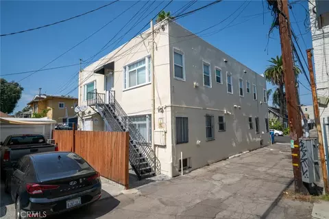 Exterior - 328 W 8th St, Long Beach, CA 90813 photo 2 of 2