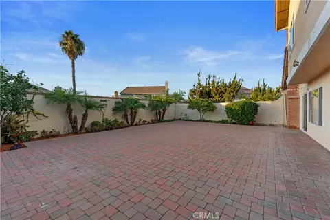 Exterior - 14391 Gibraltar Ave, Irvine, CA 92606 photo 4 of 5