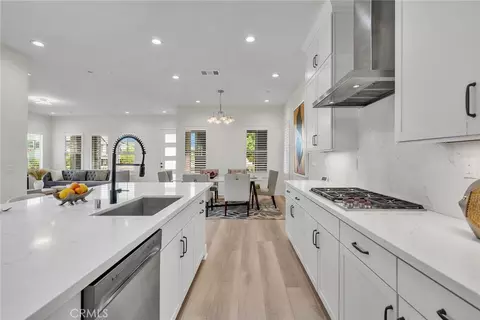 Kitchen - 366 Baluster, Irvine, CA 92618 photo 3 of 6