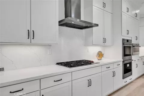 Kitchen - 366 Baluster, Irvine, CA 92618 photo 5 of 6